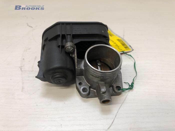 Gebrauchte Drosselklappengehäuse Peugeot 208 I (CA/CC/CK/CL) 1.2 Vti 12V PureTech 82 Preis € 15,00 Margenregelung angeboten von Autobedrijf Brooks