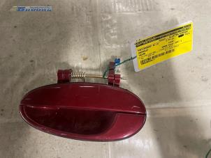 Usados Manija de puerta de 4 puertas izquierda detrás Chevrolet Tacuma 1.6 16V Precio € 15,00 Norma de margen ofrecido por Autobedrijf Brooks
