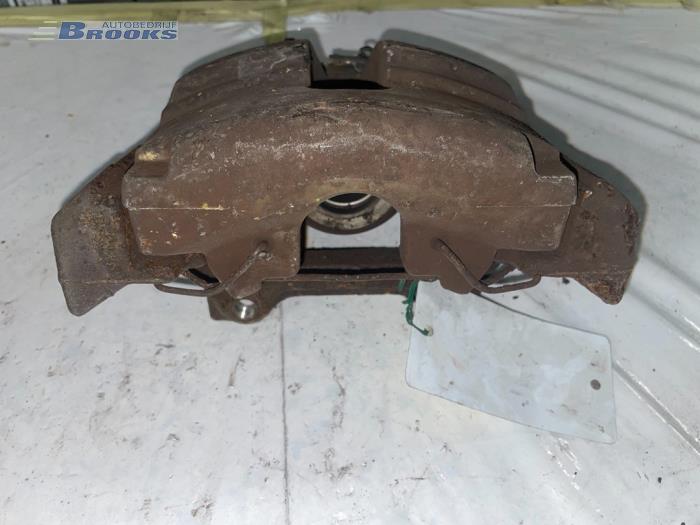 Gebrauchte Bremszange rechts vorne Alfa Romeo 156 (932) 1.6 Twin Spark 16V Preis € 10,00 Margenregelung angeboten von Autobedrijf Brooks