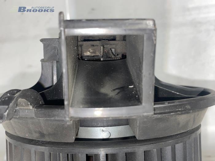 Motor de ventilador de calefactor de un Peugeot 206 (2A/C/H/J/S) 1.4 XR,XS,XT,Gentry 1999