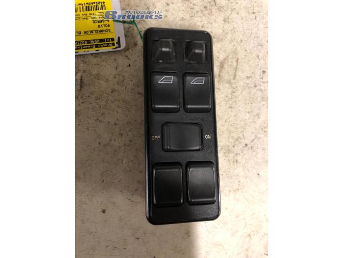 Usados Interruptor combinado de ventanillas Volvo 440 1.9 DL/GLE TD Precio € 10,00 Norma de margen ofrecido por Autobedrijf Brooks