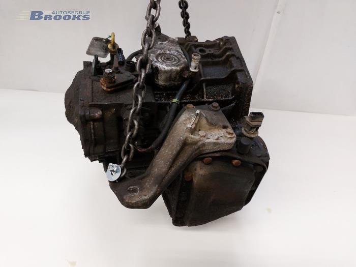 Gearbox from a Volkswagen Golf III (1H1) 1.8 CL,GL 1993