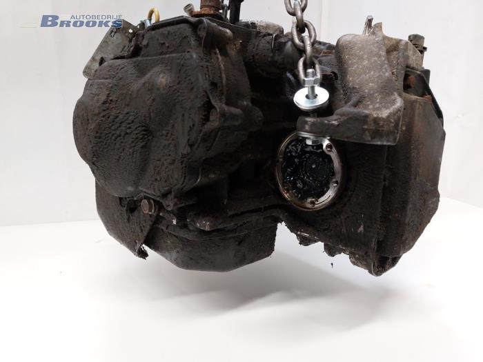 Gearbox from a Volkswagen Golf III (1H1) 1.8 CL,GL 1993