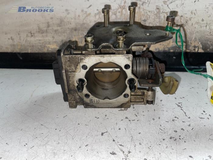 Throttle body from a Renault Laguna 1995