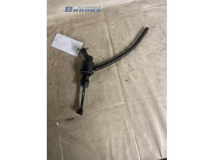 Clutch master cylinder