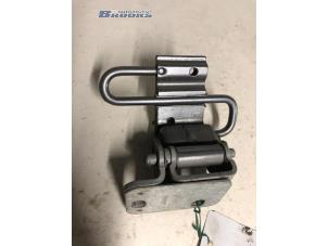Used Rear door hinge, right Audi A6 Price € 20,00 Margin scheme offered by Autobedrijf Brooks