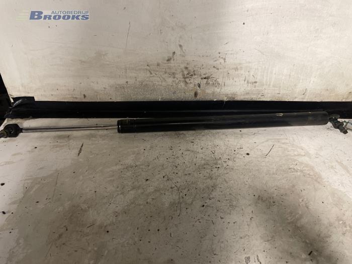 Rear gas strut, right from a Chrysler Voyager/Grand Voyager 2.5 i S,SE 1994