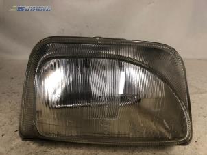 Used Headlight, right Renault Express/Rapid/Extra 1.9 D Price € 10,00 Margin scheme offered by Autobedrijf Brooks