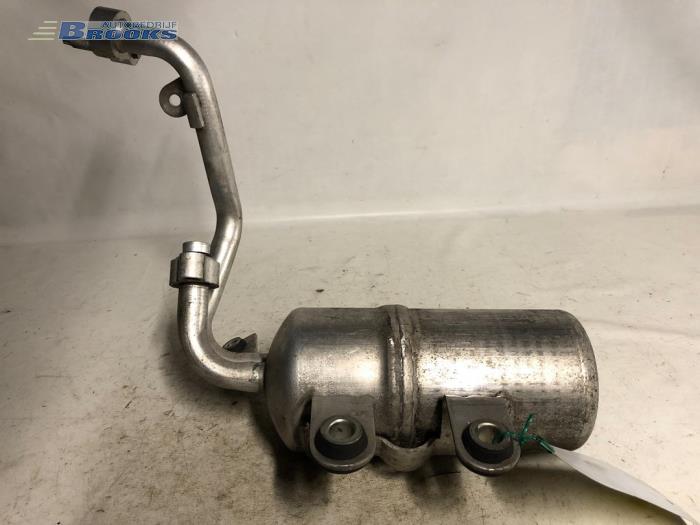 Usagé Déshydrateur clim Ford Focus 2 Wagon 1.6 TDCi 16V 110 Prix € 20,00 Règlement à la marge proposé par Autobedrijf Brooks