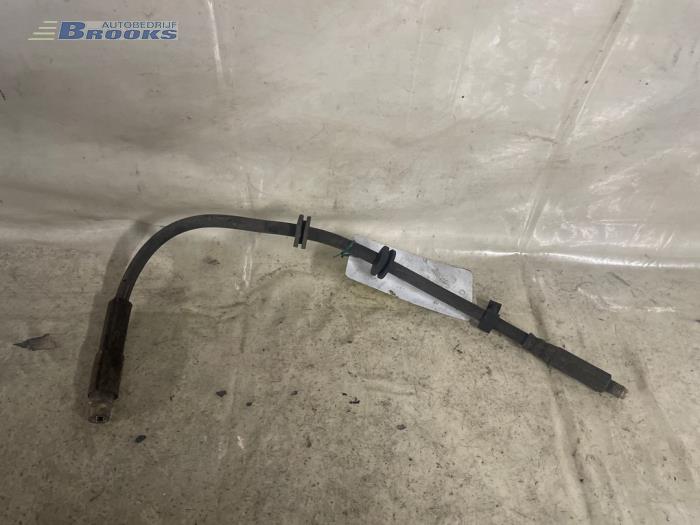 Gebrauchte Bremsschlauch vorne Mercedes Vito (638.1/2) 2.2 CDI 108 16V Preis € 10,00 Margenregelung angeboten von Autobedrijf Brooks