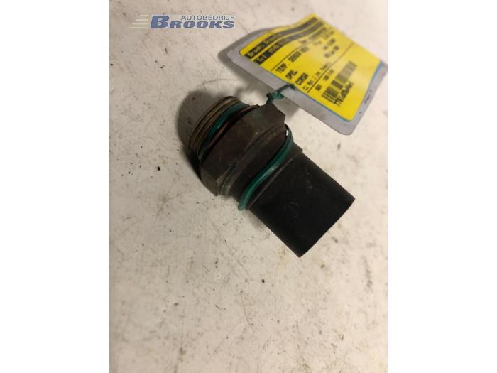 Gebrauchte Kühler Temperatursensor Opel Corsa B (73/78/79) 1.4 Joy,Sport,GLS 16V Ecotec Preis € 10,00 Margenregelung angeboten von Autobedrijf Brooks