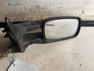 Usagé Rétroviseur extérieur droit Volkswagen Caddy II (9K9A) 1.9 D Prix € 10,00 Règlement à la marge proposé par Autobedrijf Brooks