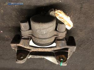 Used Front brake calliper, right Fiat Marea (185AX) 1.9 Tds 75 SX Price € 10,00 Margin scheme offered by Autobedrijf Brooks