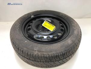 Used Wheel + tyre Opel Astra G Caravan (F35) 1.8 16V Price € 20,00 Margin scheme offered by Autobedrijf Brooks