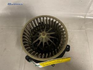 Usados Motor de ventilador de calefactor Fiat Punto I (176) 60 S,SX 1.2 Fire SPI Precio € 10,00 Norma de margen ofrecido por Autobedrijf Brooks