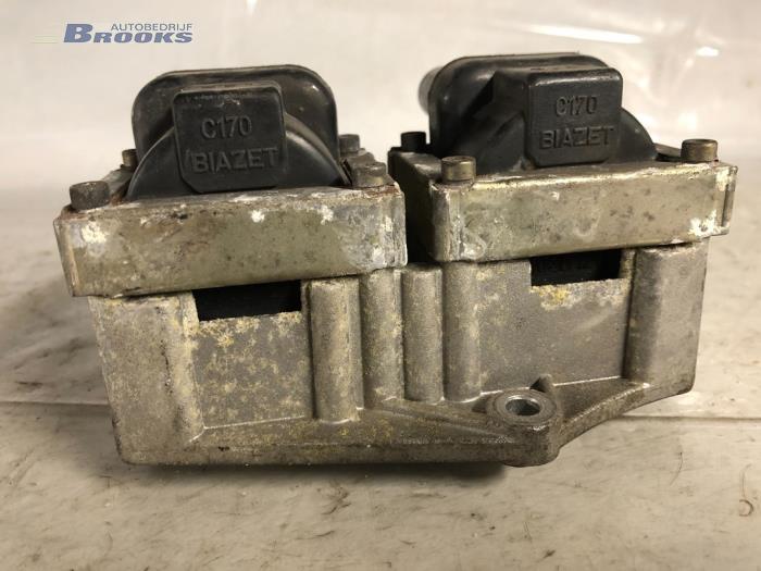 Ignition coil from a Fiat Panda (141) 1100 IE,Selecta 2002