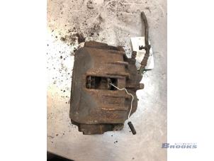 Used Front brake calliper, left Volkswagen LT Price € 25,00 Margin scheme offered by Autobedrijf Brooks