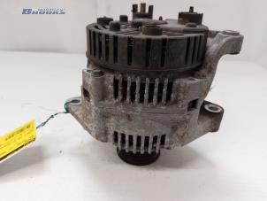 Dynamo van een Opel Movano (4A1; 4A2; 4B2; 4B3; 4C2; 4C3) 2.8 DTI 2001