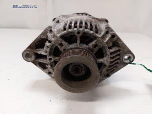 Dynamo van een Opel Movano (4A1; 4A2; 4B2; 4B3; 4C2; 4C3) 2.8 DTI 2001