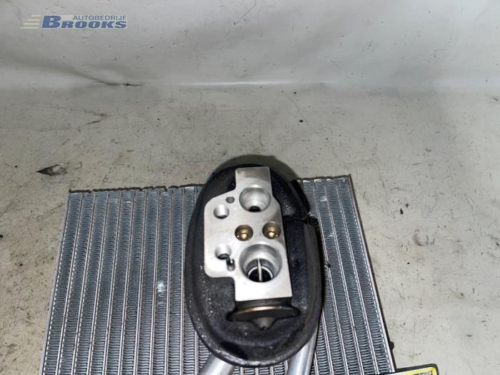 Radiador de aire acondicionado de un Volkswagen Golf 2006