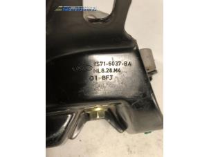 Engine mount from a Ford Mondeo 2002