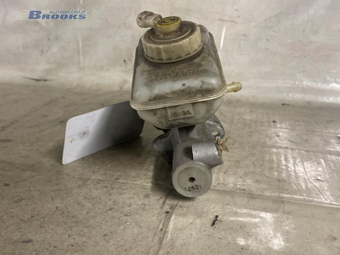 Używane Pompa hamulcowa Saab 9-3 I (YS3D) 2.2 TiD Kat. Cena € 20,00 Procedura marży oferowane przez Autobedrijf Brooks
