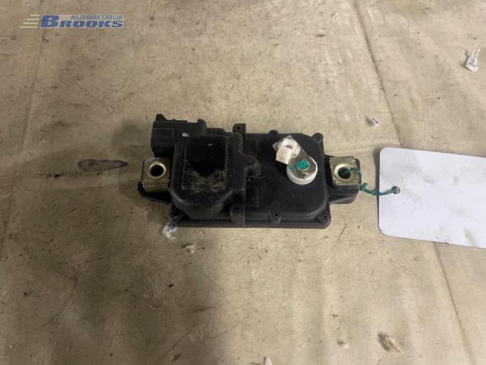 Central locking motor from a SsangYong Musso 2.9D 1997