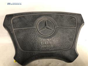Usagé Airbag gauche (volant) Mercedes C-Klasse Prix € 35,00 Règlement à la marge proposé par Autobedrijf Brooks