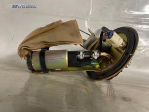 Usados Bomba eléctrica de combustible Mazda 323 C (BG13/83) 1.6i LX,GLX 16V Precio € 10,00 Norma de margen ofrecido por Autobedrijf Brooks