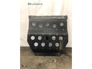 Used Engine protection panel Peugeot Partner Combispace 1.6 16V Price € 50,00 Margin scheme offered by Autobedrijf Brooks