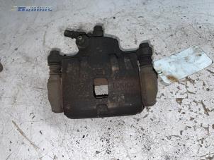 Used Front brake calliper, right Suzuki Swift (SF413/416) 1.6i 16V Price € 10,00 Margin scheme offered by Autobedrijf Brooks
