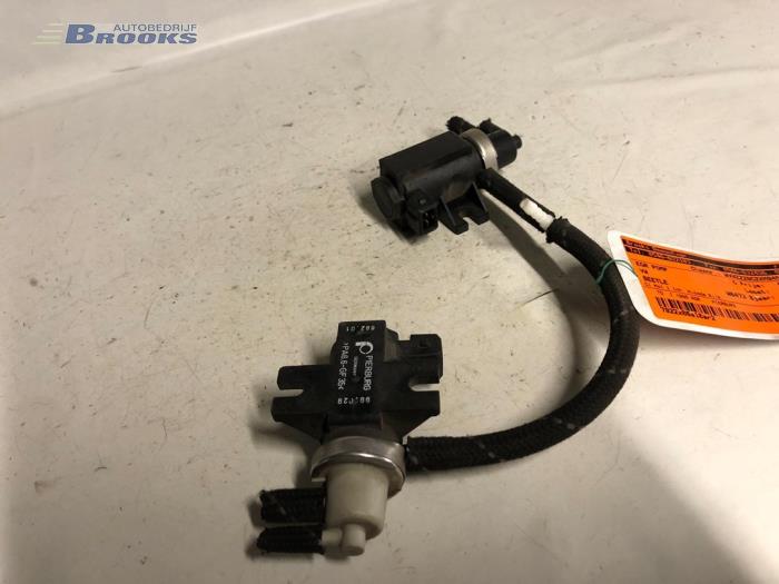 Begagnade EGR-pump Volkswagen New Beetle (9C1/9G1) 1.9 TDI 90 Pris € 22,50 Marginaltabell erbjuds av Autobedrijf Brooks
