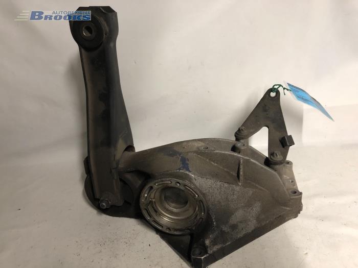 Used Engine mount Mercedes Vito (638.1/2) 2.2 CDI 108 16V Price € 25,00 Margin scheme offered by Autobedrijf Brooks
