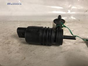 Used Windscreen washer pump Volkswagen Golf Plus Price on request offered by Autobedrijf Brooks