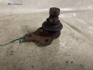 Used Steering knuckle ball joint Volkswagen Caddy II (9K9A) 1.9 D Price € 5,00 Margin scheme offered by Autobedrijf Brooks
