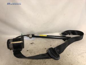 Usagé Tendeur de ceinture droit Volkswagen Caddy II (9K9A) 1.9 SDI Prix € 20,00 Règlement à la marge proposé par Autobedrijf Brooks