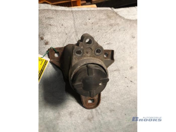 Used Engine mount Ford Focus 1 Wagon 1.4 16V Price € 20,00 Margin scheme offered by Autobedrijf Brooks
