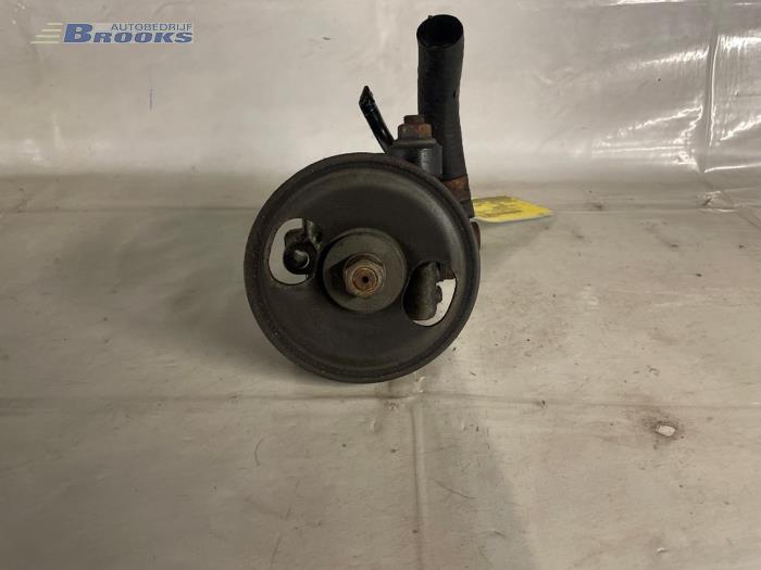 Gebrauchte Lenkkraftverstärker Pumpe Kia Sephia (FA/FB22) 1.6i Preis € 15,00 Margenregelung angeboten von Autobedrijf Brooks