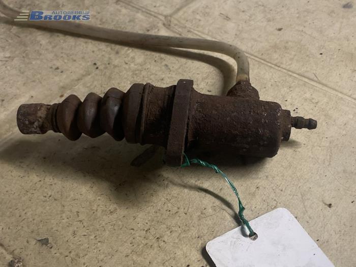 Clutch slave cylinder from a Volkswagen Transporter T3 1.9 Syncro 1989