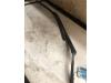 Front wiper arm from a Renault Laguna II Grandtour (KG), 2000 / 2007 2.2 dCi 150 16V, Combi/o, 4-dr, Diesel, 2.188cc, 110kW (150pk), FWD, G9T702, 2001-10 / 2006-08, KG0F; KG1F; KGRF 2003