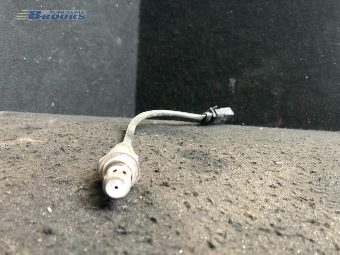 Usagé Sonde lambda Volkswagen Touran (1T3) 1.2 TSI Prix € 10,00 Règlement à la marge proposé par Autobedrijf Brooks