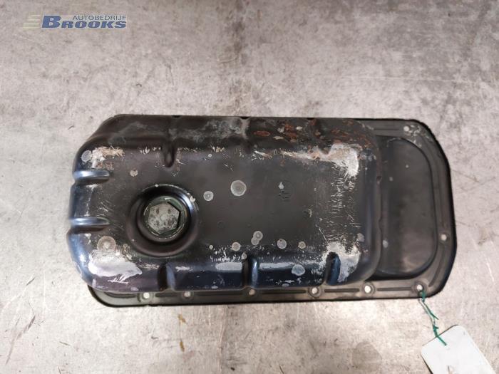 Gebrauchte Ölwanne Peugeot 5008 I (0A/0E) 1.6 HDiF 16V Preis € 25,00 Margenregelung angeboten von Autobedrijf Brooks