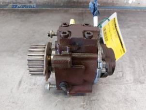 Used Mechanical fuel pump Peugeot 5008 I (0A/0E) 1.6 HDiF 16V Price € 120,00 Margin scheme offered by Autobedrijf Brooks