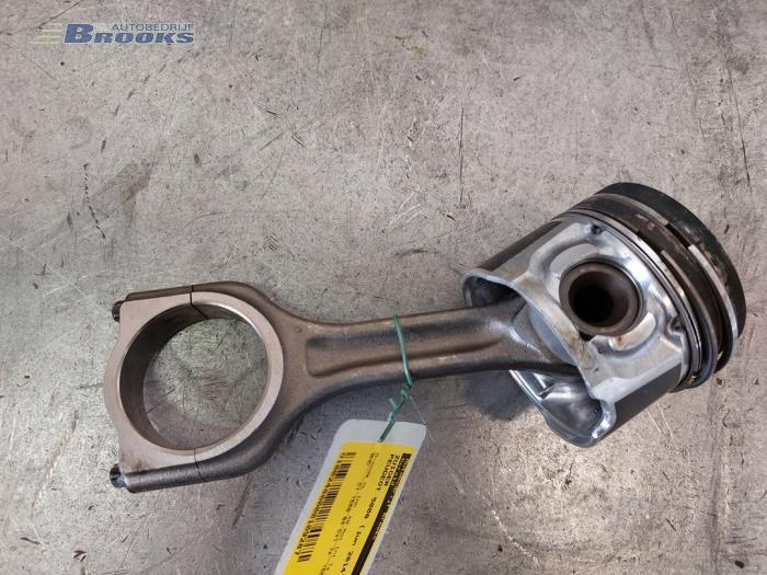 Używane Tlok Peugeot 5008 I (0A/0E) 1.6 HDiF 16V Cena € 50,00 Procedura marży oferowane przez Autobedrijf Brooks