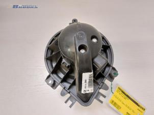 Usados Motor de ventilador de calefactor BMW Mini One/Cooper (R50) 1.6 16V One Precio € 30,00 Norma de margen ofrecido por Autobedrijf Brooks