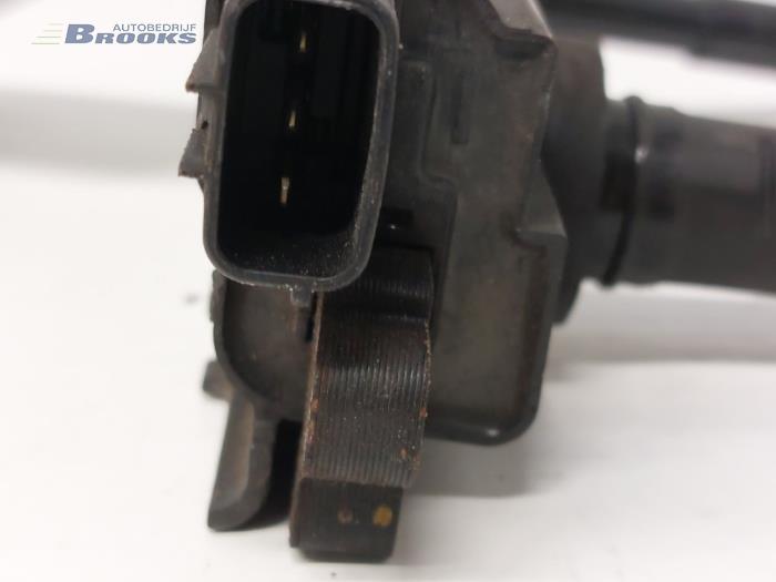 Tändspole från en Suzuki Wagon-R+ (RB) 1.3 16V 2003