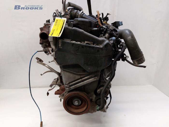 Motor van een Renault Clio IV (5R) 1.5 Energy dCi 90 FAP 2015