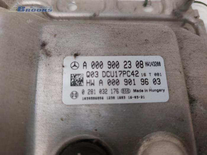 Ordinateur Adblue d'un Mercedes-Benz Sprinter 5t (906.15/906.25) 516 CDI 16V 2016