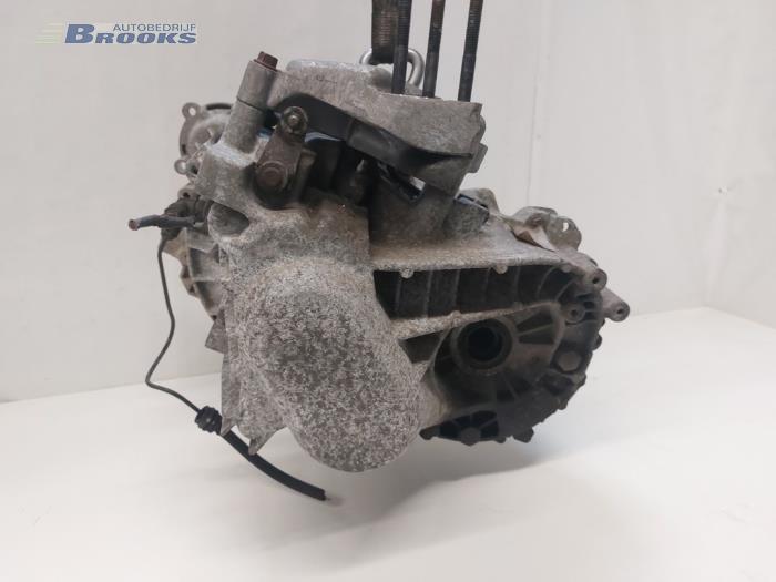 Gearbox Volvo V40 2.0 16V Turbo - 36050427 B4204T3 M56