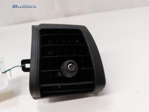 Usados Rejilla de aire de salpicadero Mini Mini (F56) Cooper SE,Electric Precio € 30,00 Norma de margen ofrecido por Autobedrijf Brooks